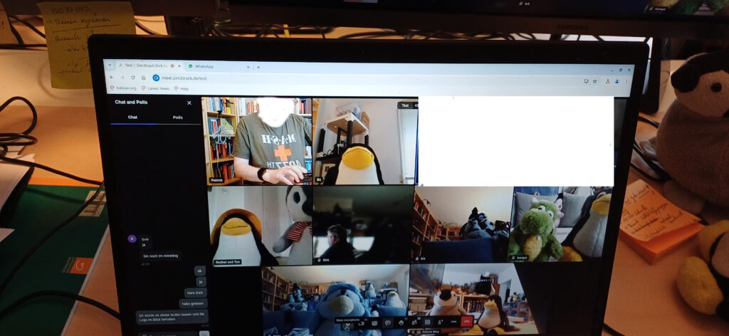 Jitsi Konferenz mit vielen Pinguinen als Teilnehmenden